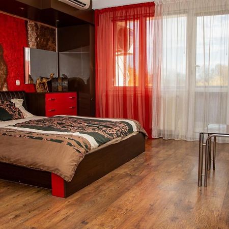 Vilhelmov'S Apartament Луковит Экстерьер фото