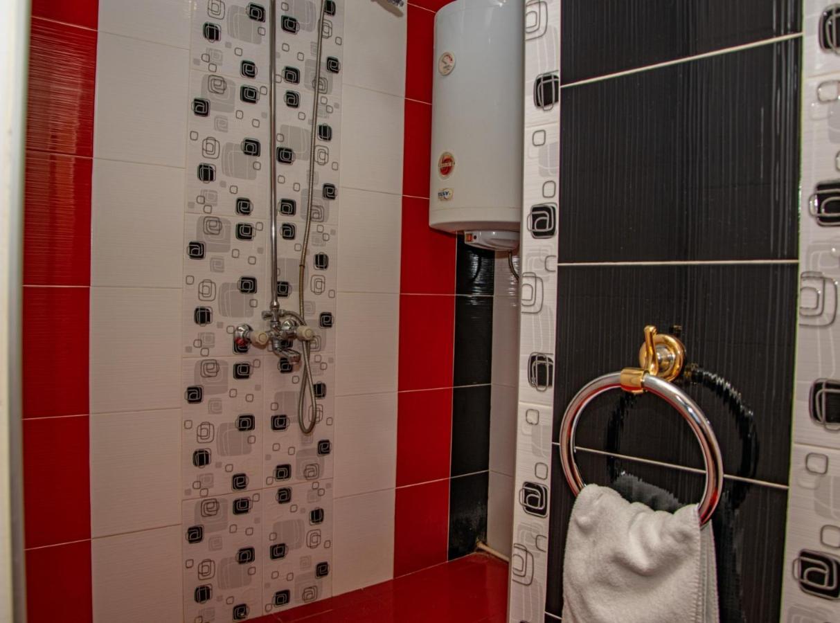 Vilhelmov'S Apartament Луковит Экстерьер фото